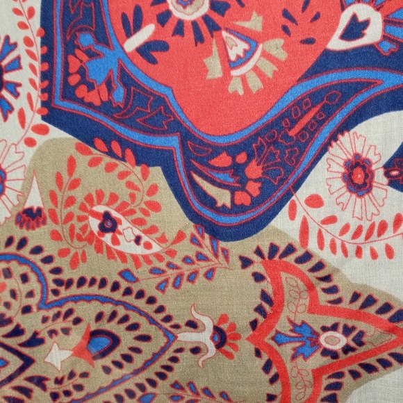 Patterned Infinity Scarf - Picture 3 of 7